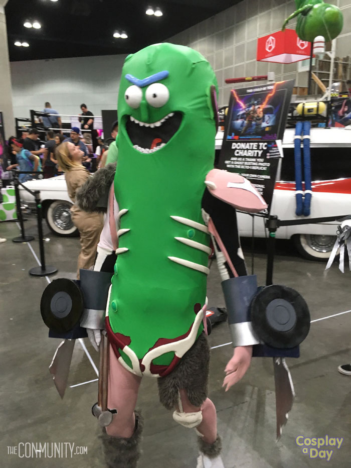 Pickle Rick at Stan Lee's LA Comic-Con - Cosplay a Day
